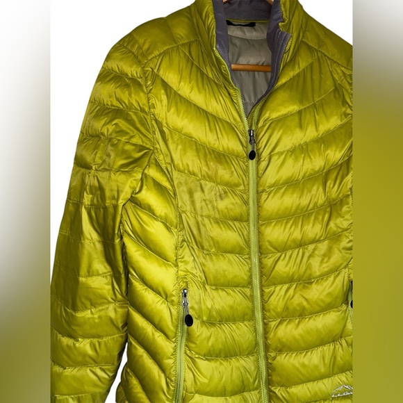 Women’s LL Bean 860 DownTek Water Repellent Down Jacket Small Lime Green - Picture 3 of 4
